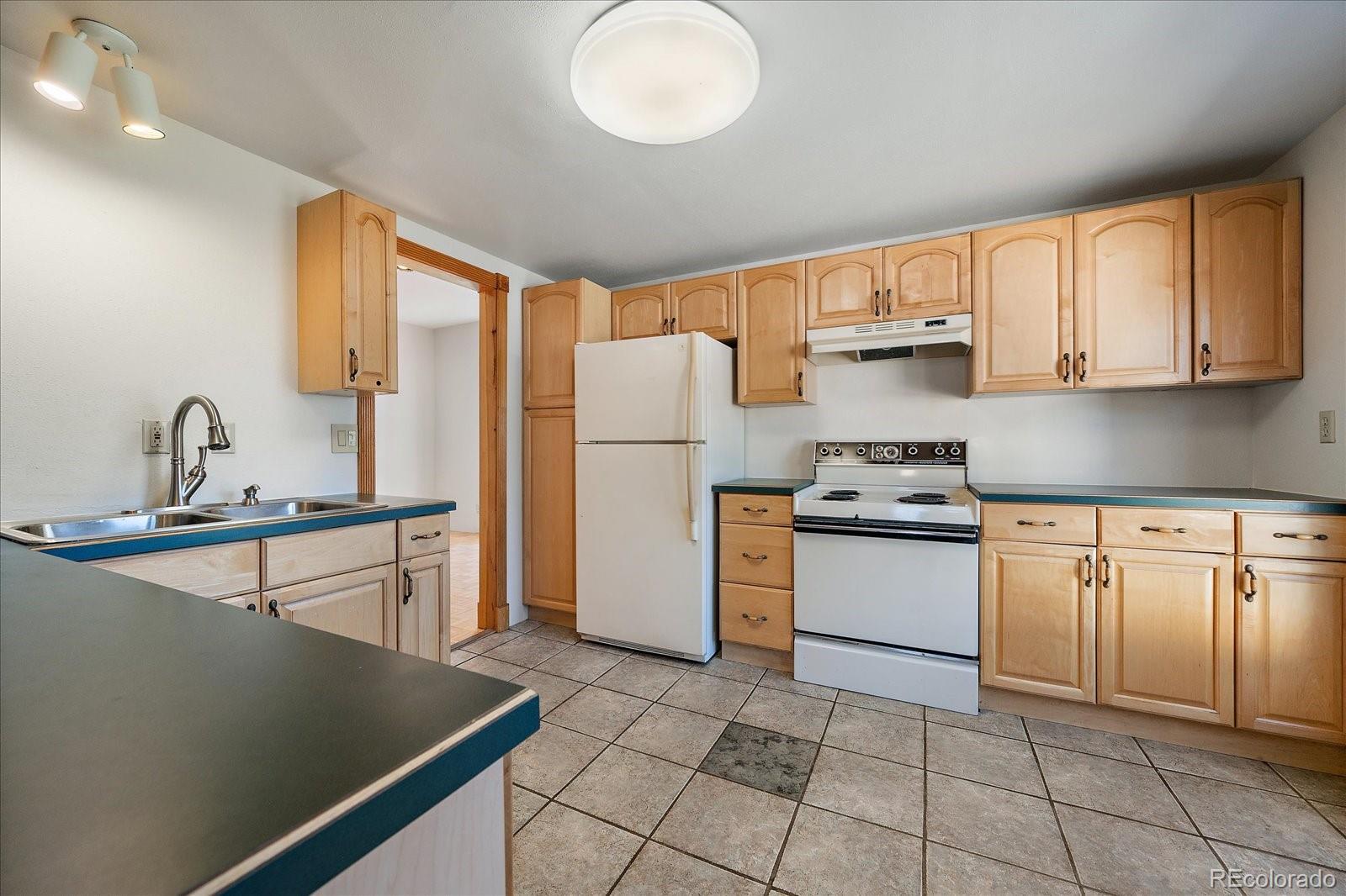 MLS Image #7 for 5705  yukon street,arvada, Colorado