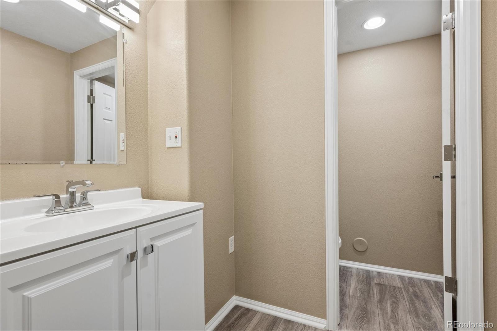 MLS Image #27 for 9935  blackbird circle,highlands ranch, Colorado