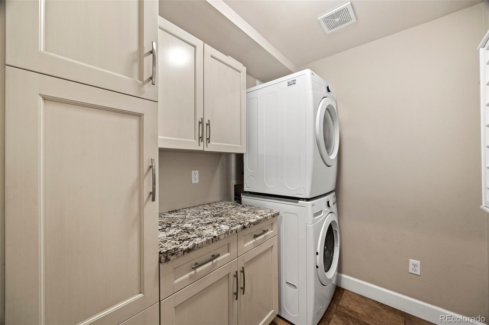 MLS Image #18 for 7049 s magnolia circle,centennial, Colorado