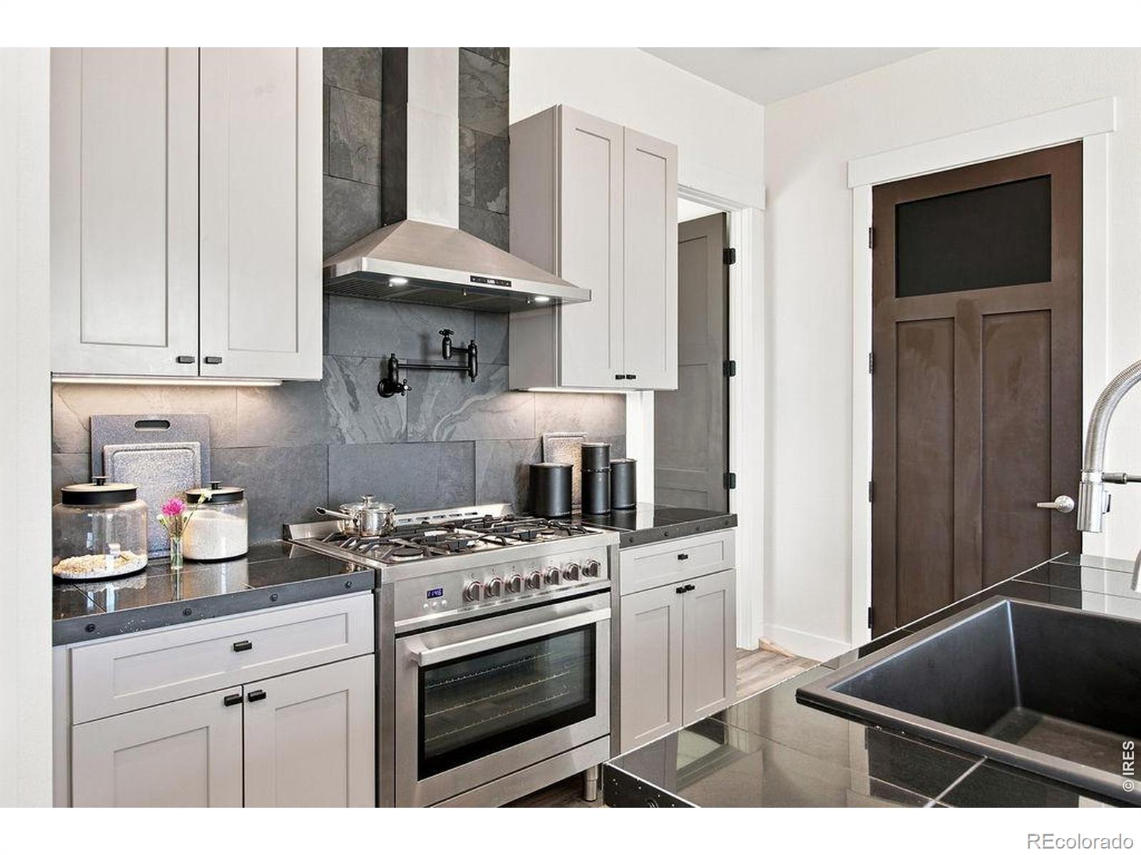 MLS Image #7 for 7491  county road 96 ,wellington, Colorado