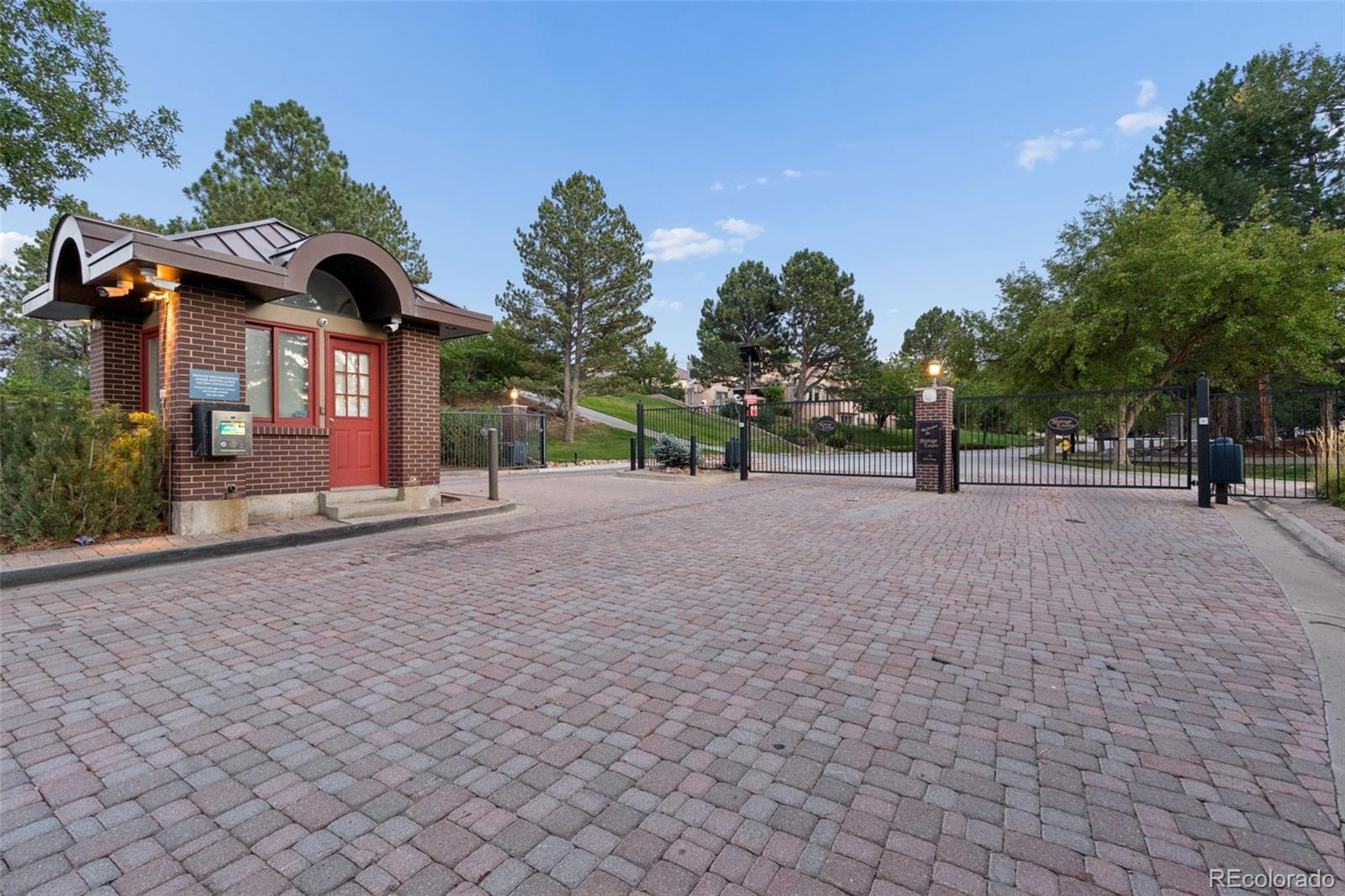 MLS Image #1 for 8571  colonial drive,lone tree, Colorado