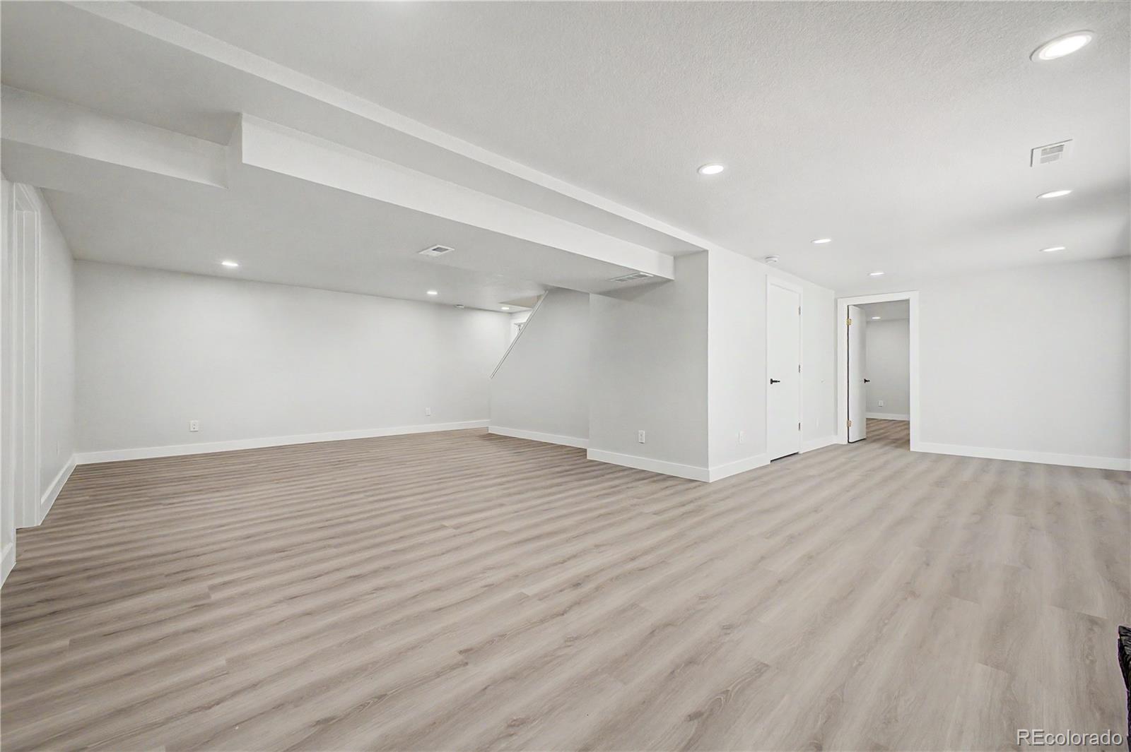 MLS Image #11 for 4313 s dillon street,aurora, Colorado