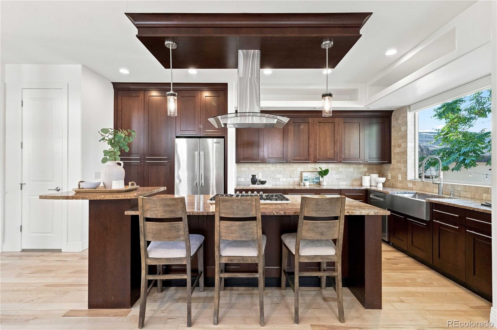 MLS Image #16 for 2135  newton street,denver, Colorado