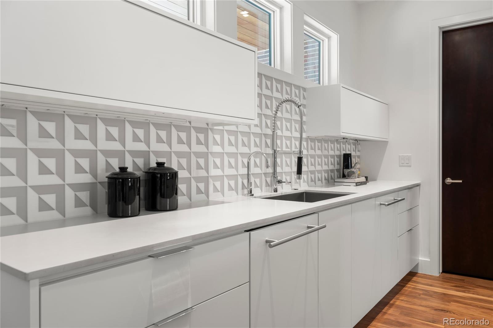 MLS Image #10 for 490 s gilpin street,denver, Colorado