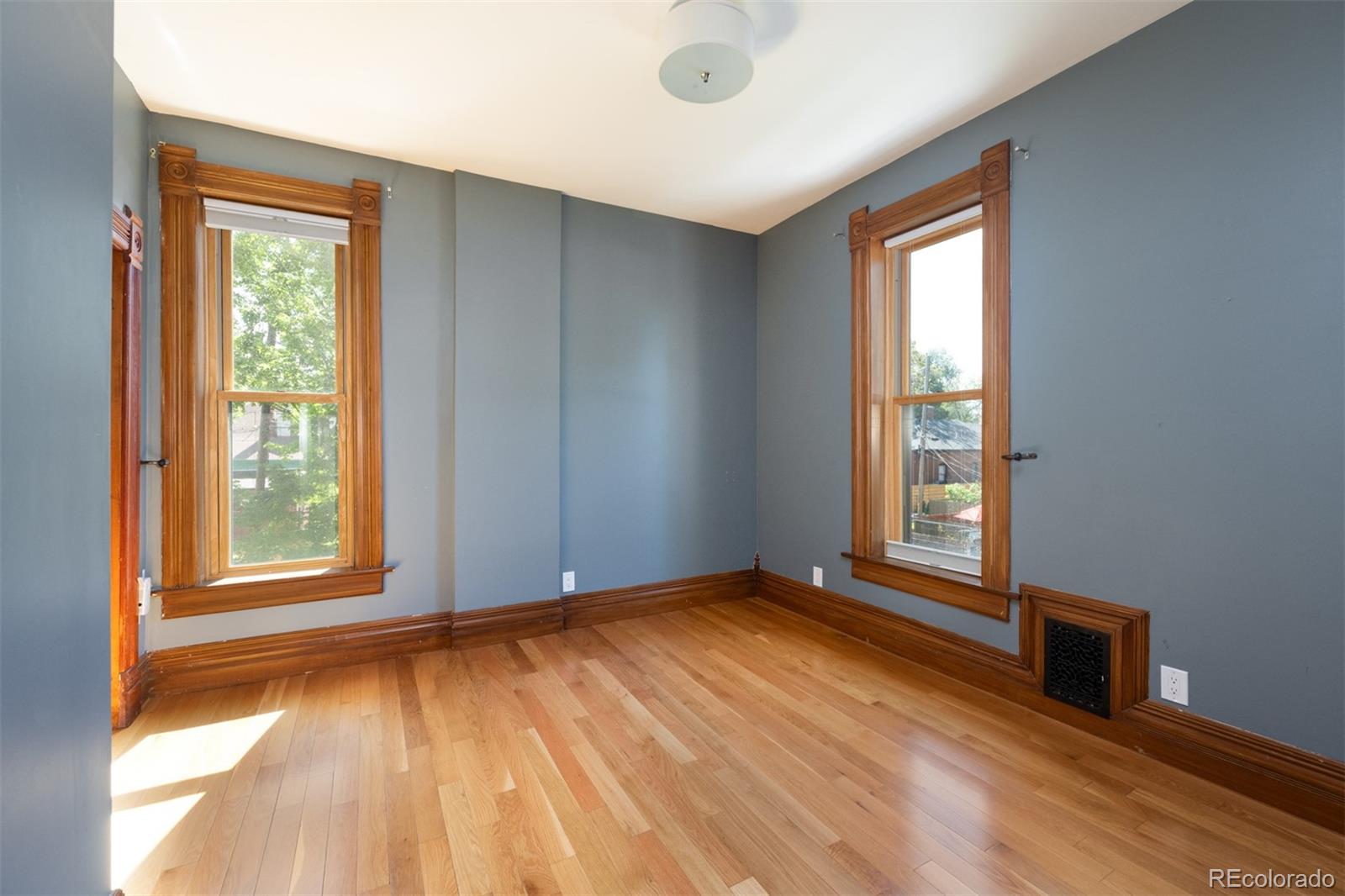 MLS Image #33 for 2536 n gilpin street,denver, Colorado