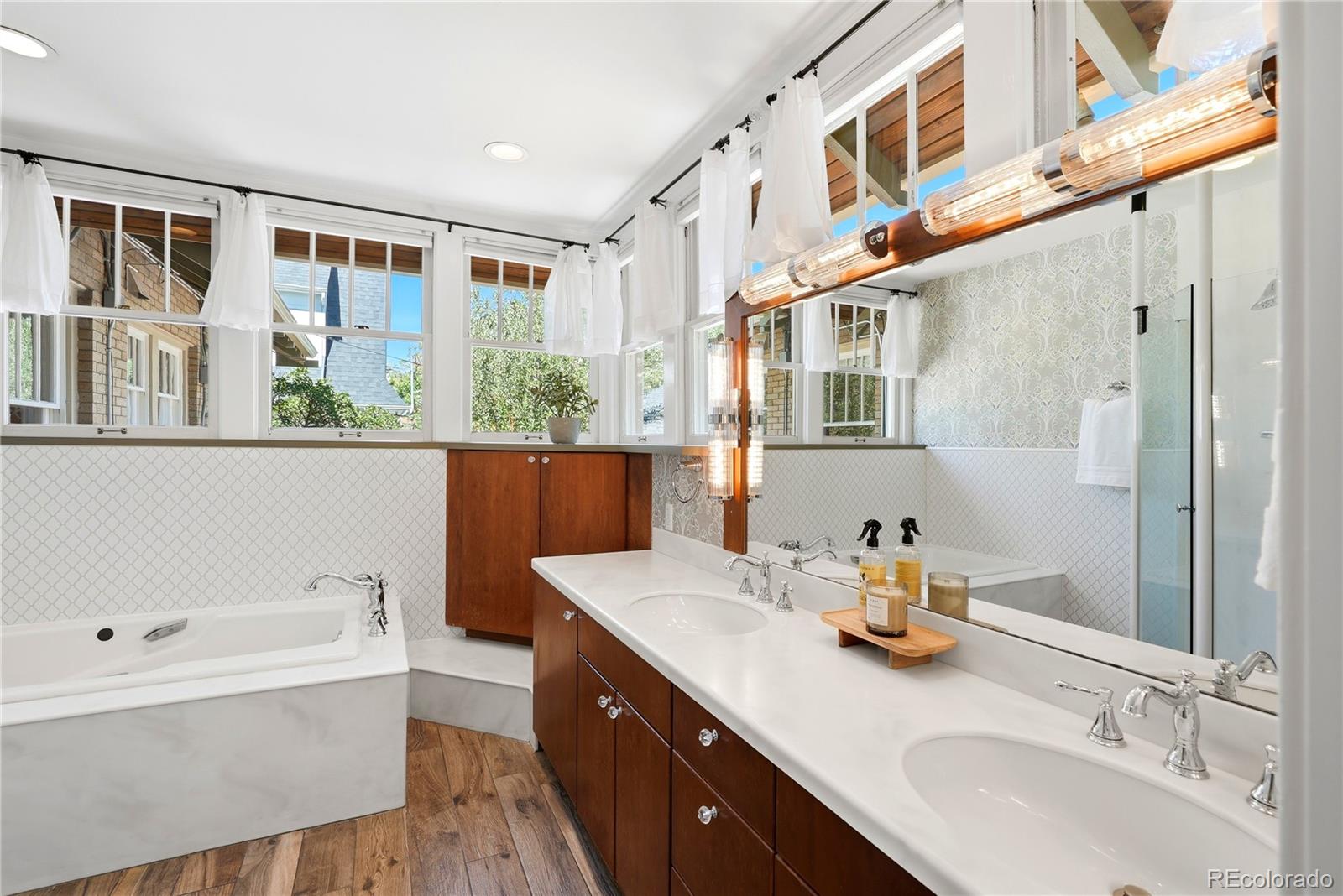 MLS Image #22 for 664  york street,denver, Colorado
