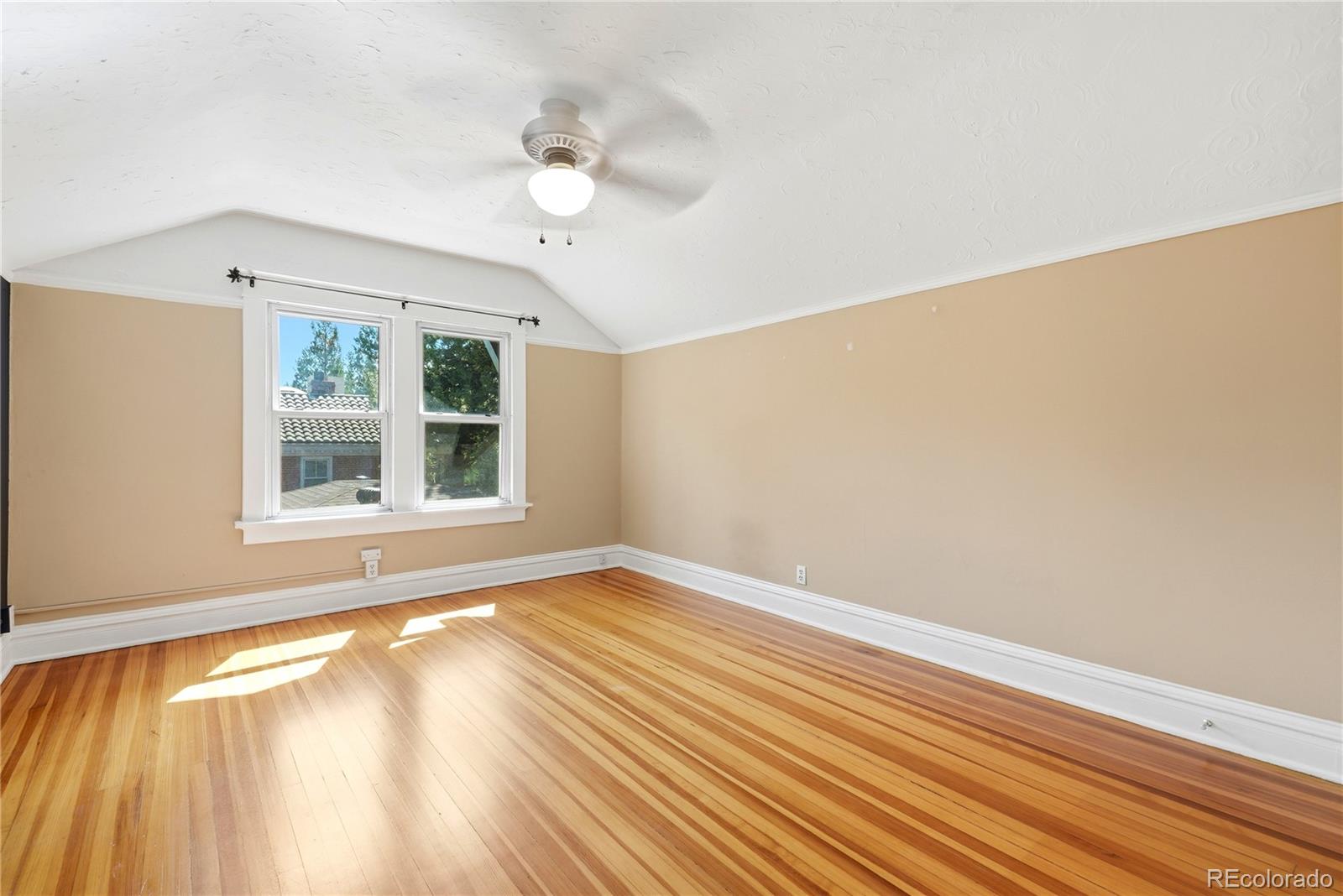 MLS Image #30 for 664  york street,denver, Colorado