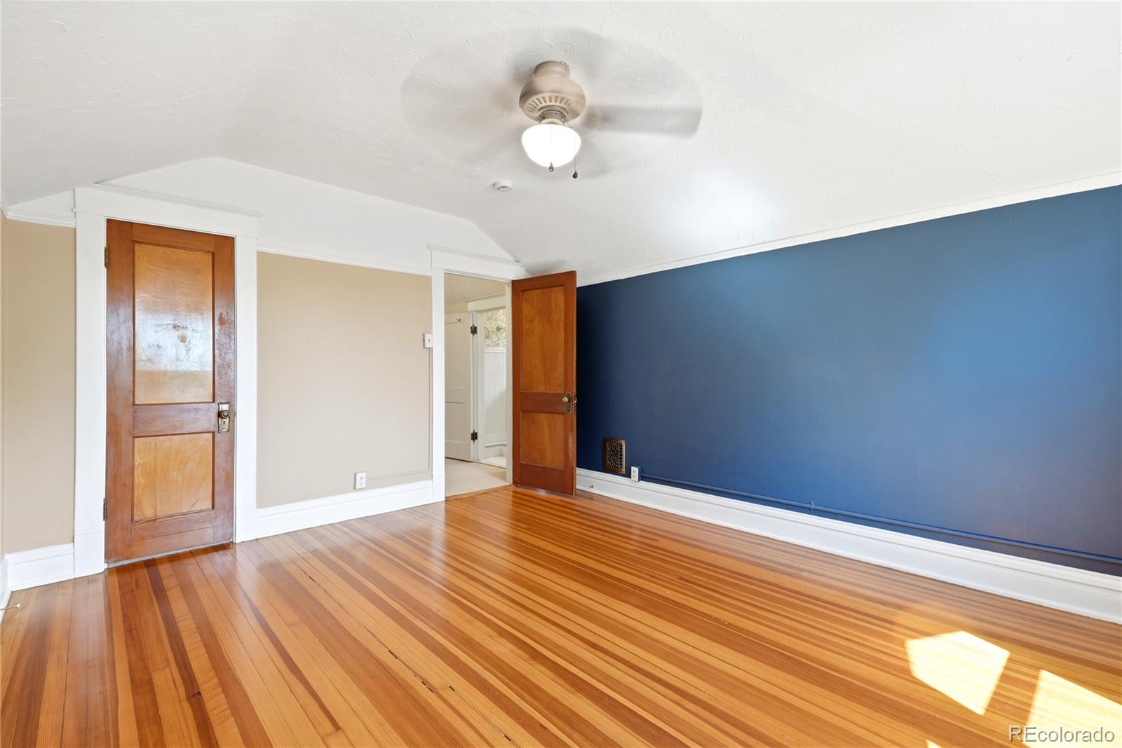 MLS Image #31 for 664  york street,denver, Colorado