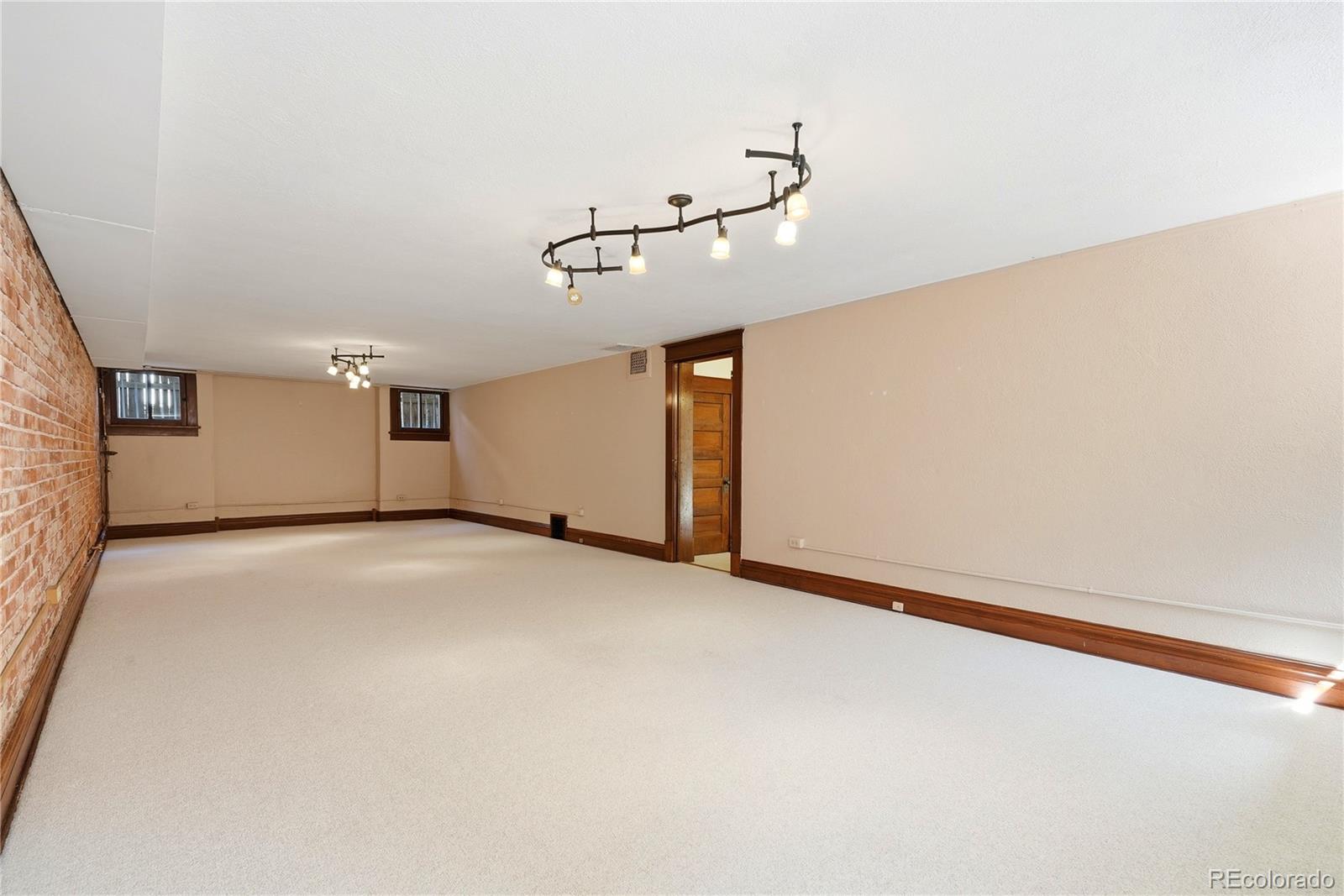 MLS Image #37 for 664  york street,denver, Colorado