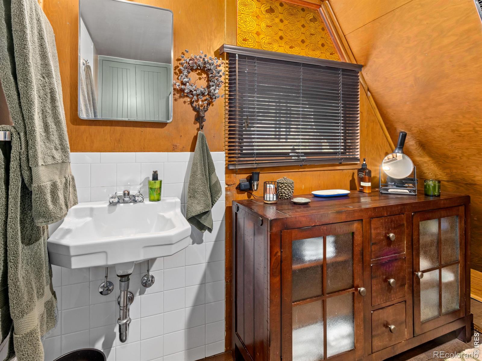 MLS Image #13 for 847  hemlock drive,lyons, Colorado