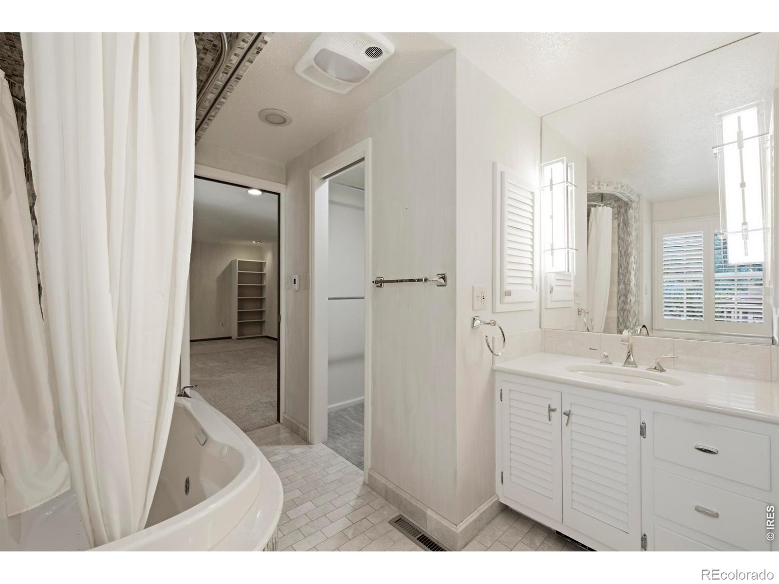 MLS Image #13 for 3531  capulin drive,loveland, Colorado