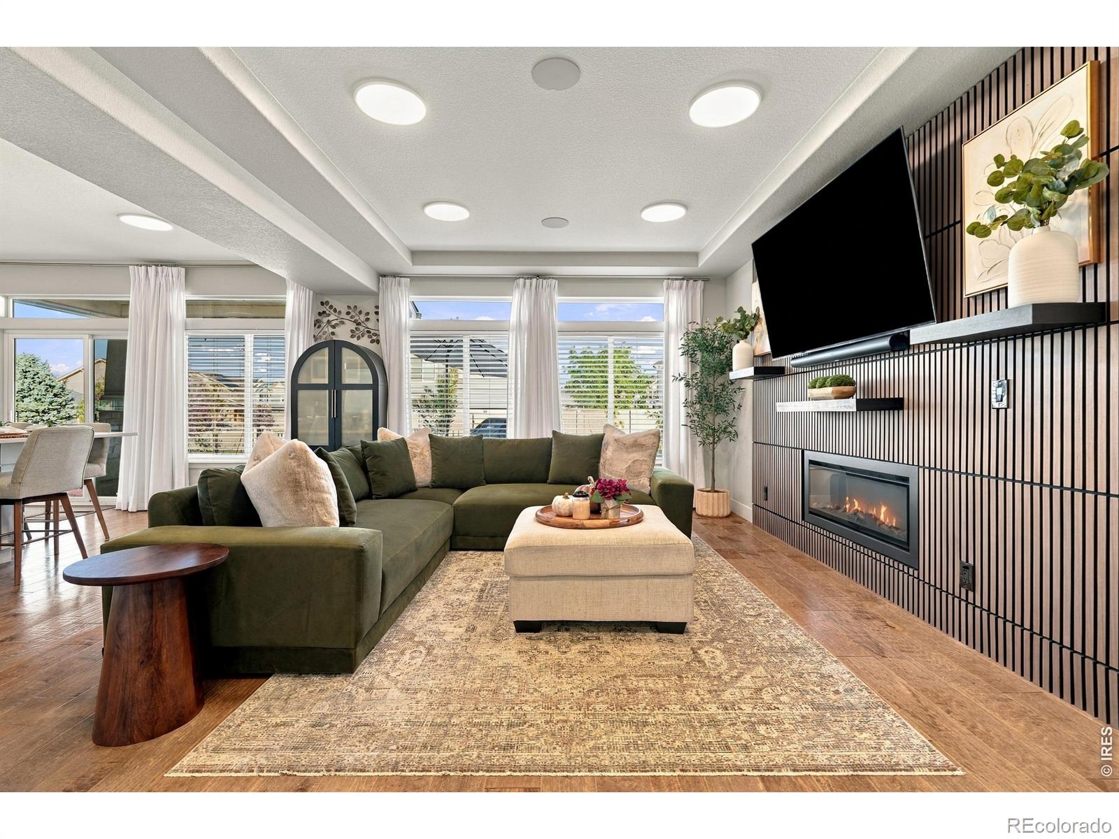 MLS Image #4 for 3681  driftwood drive,johnstown, Colorado