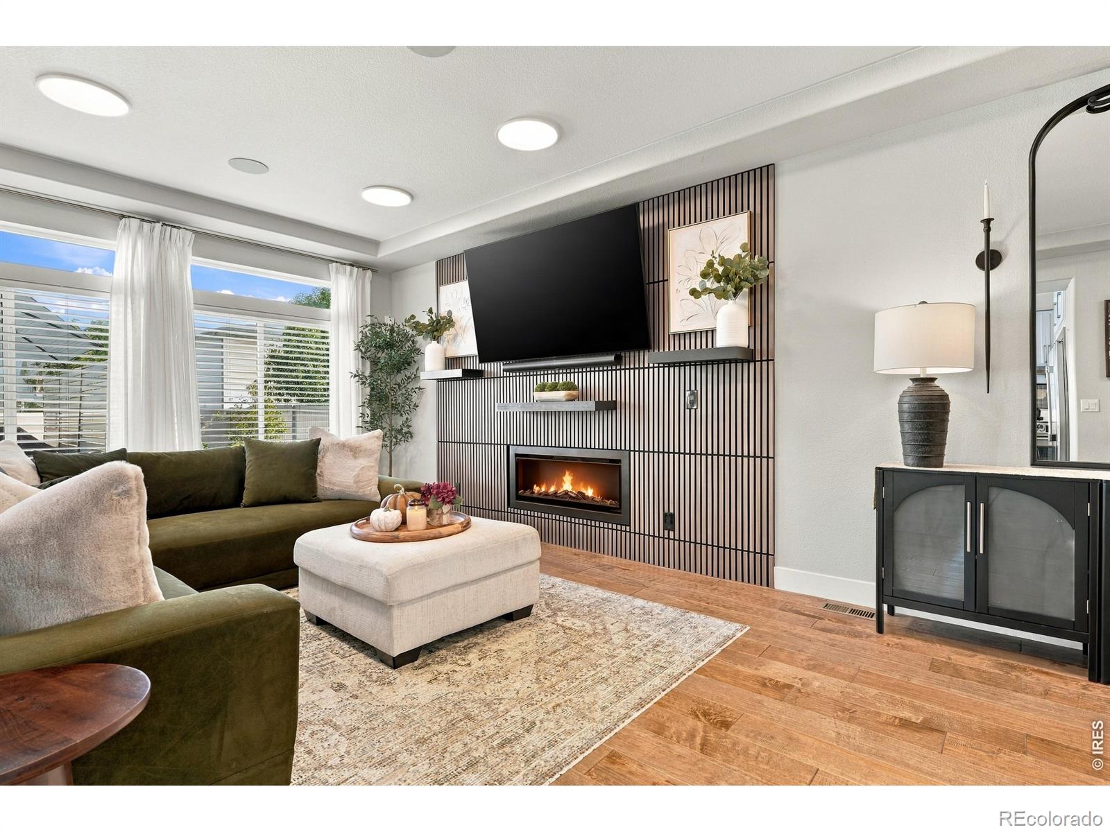MLS Image #5 for 3681  driftwood drive,johnstown, Colorado