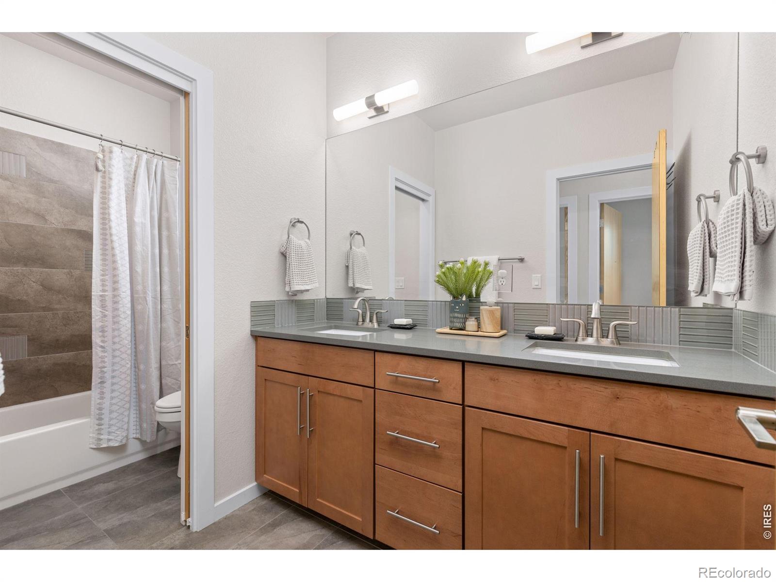 MLS Image #23 for 2111  hecla drive,louisville, Colorado
