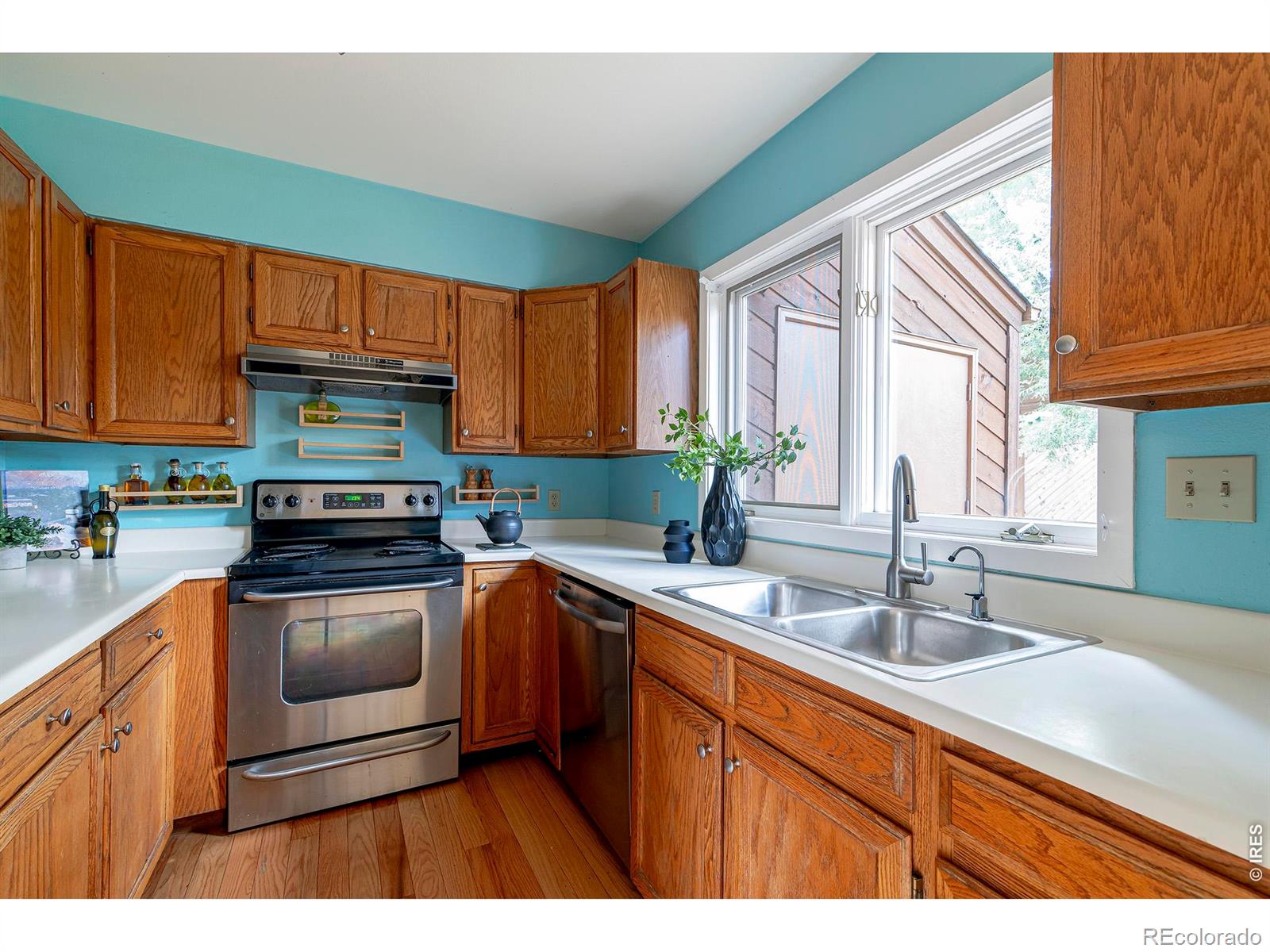 MLS Image #4 for 3527  spring creek place,boulder, Colorado