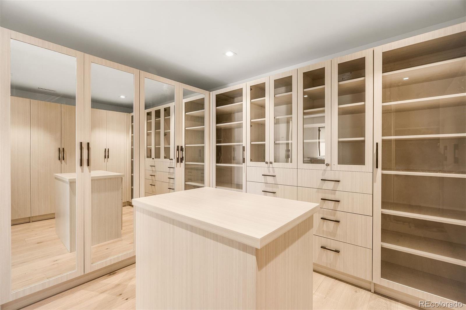 MLS Image #19 for 824 s franklin street,denver, Colorado
