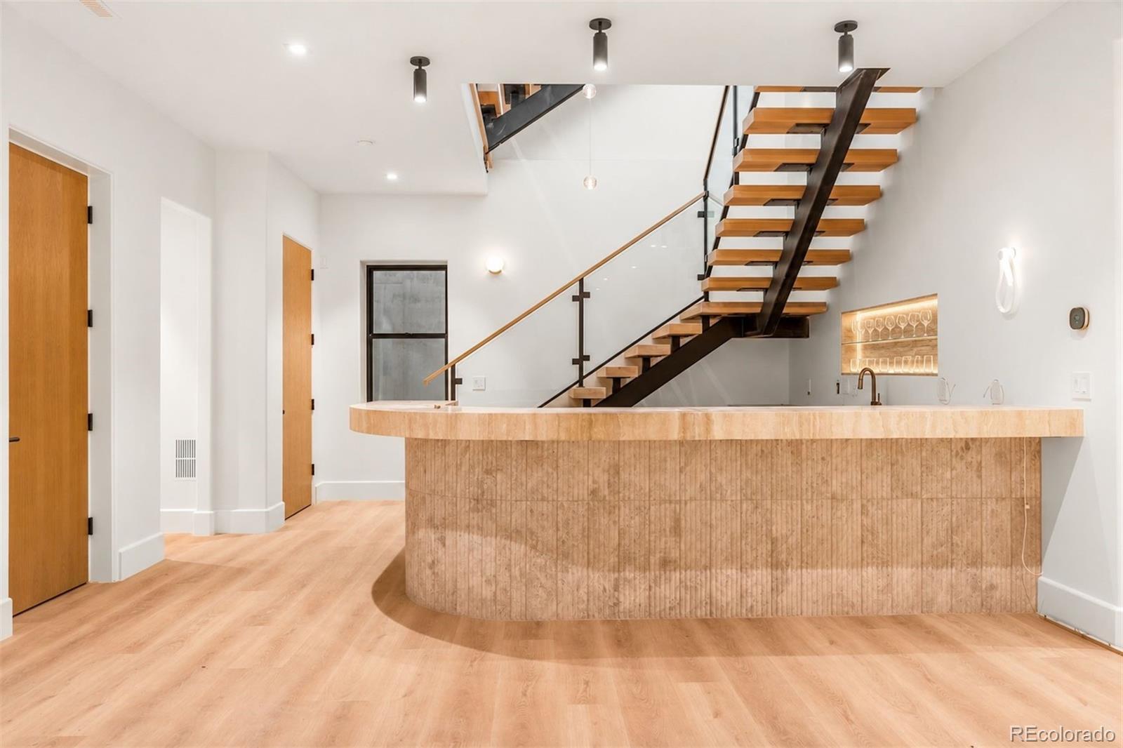 MLS Image #27 for 824 s franklin street,denver, Colorado