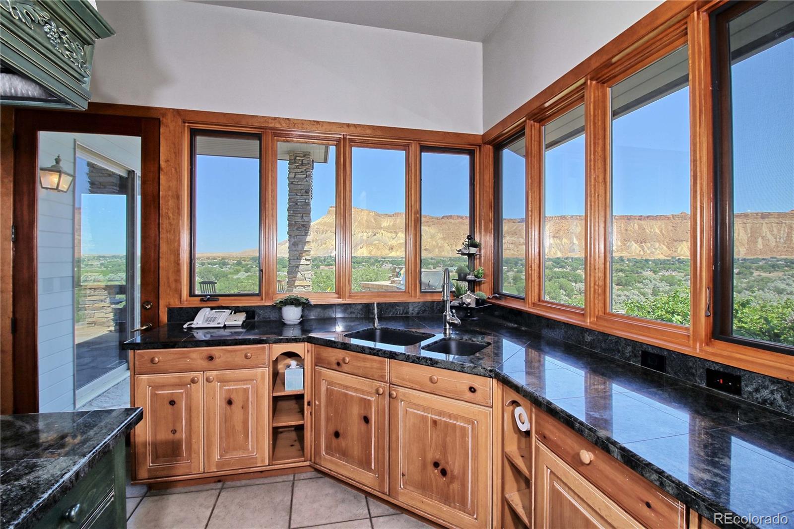 MLS Image #9 for 3626  f road,palisade, Colorado
