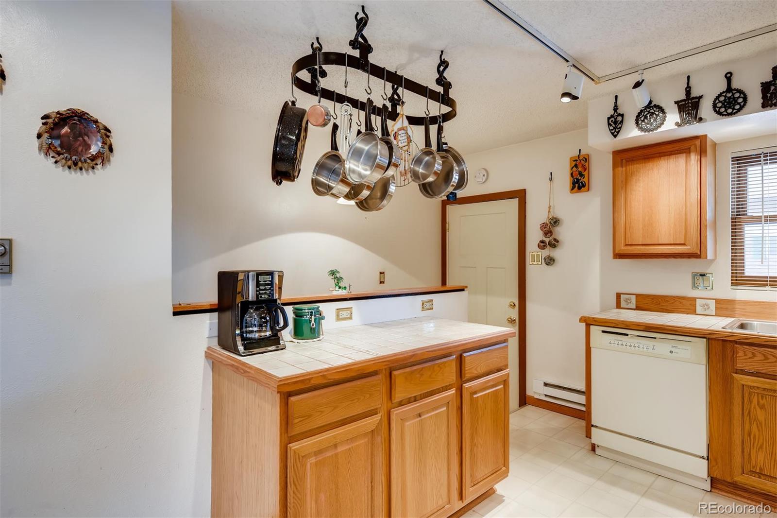 MLS Image #8 for 10285 w warren drive,lakewood, Colorado