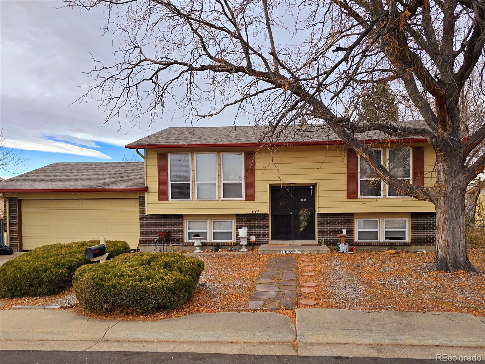 MLS Image # for 13051 e 48th avenue,denver, Colorado