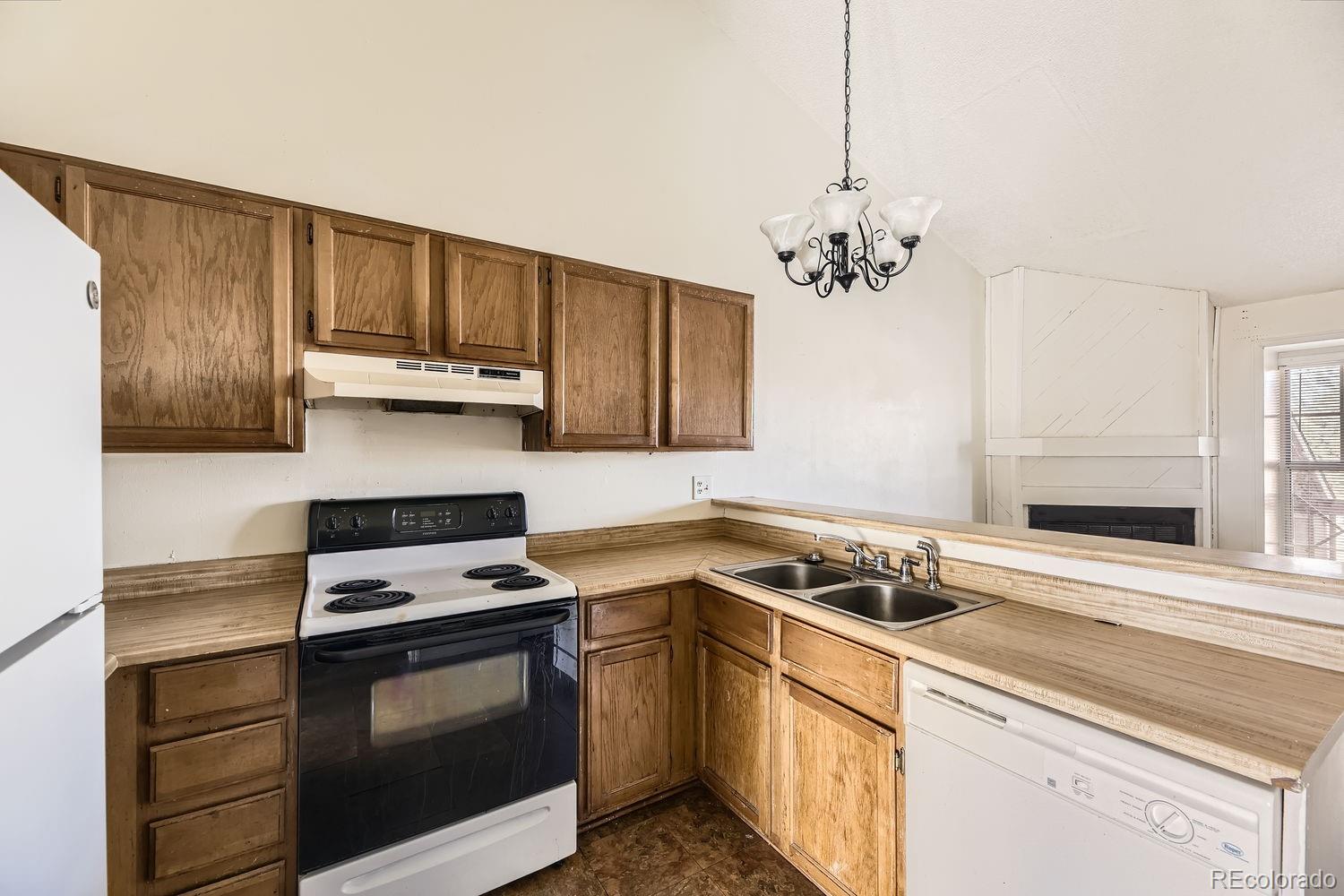 Report Image #1 for 1100 S Waco Street,Aurora, Colorado