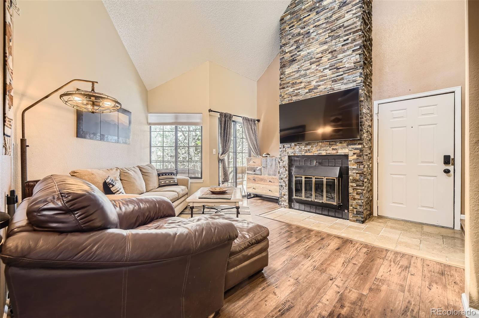 Report Image #1 for 814 S Vance Street,Lakewood, Colorado
