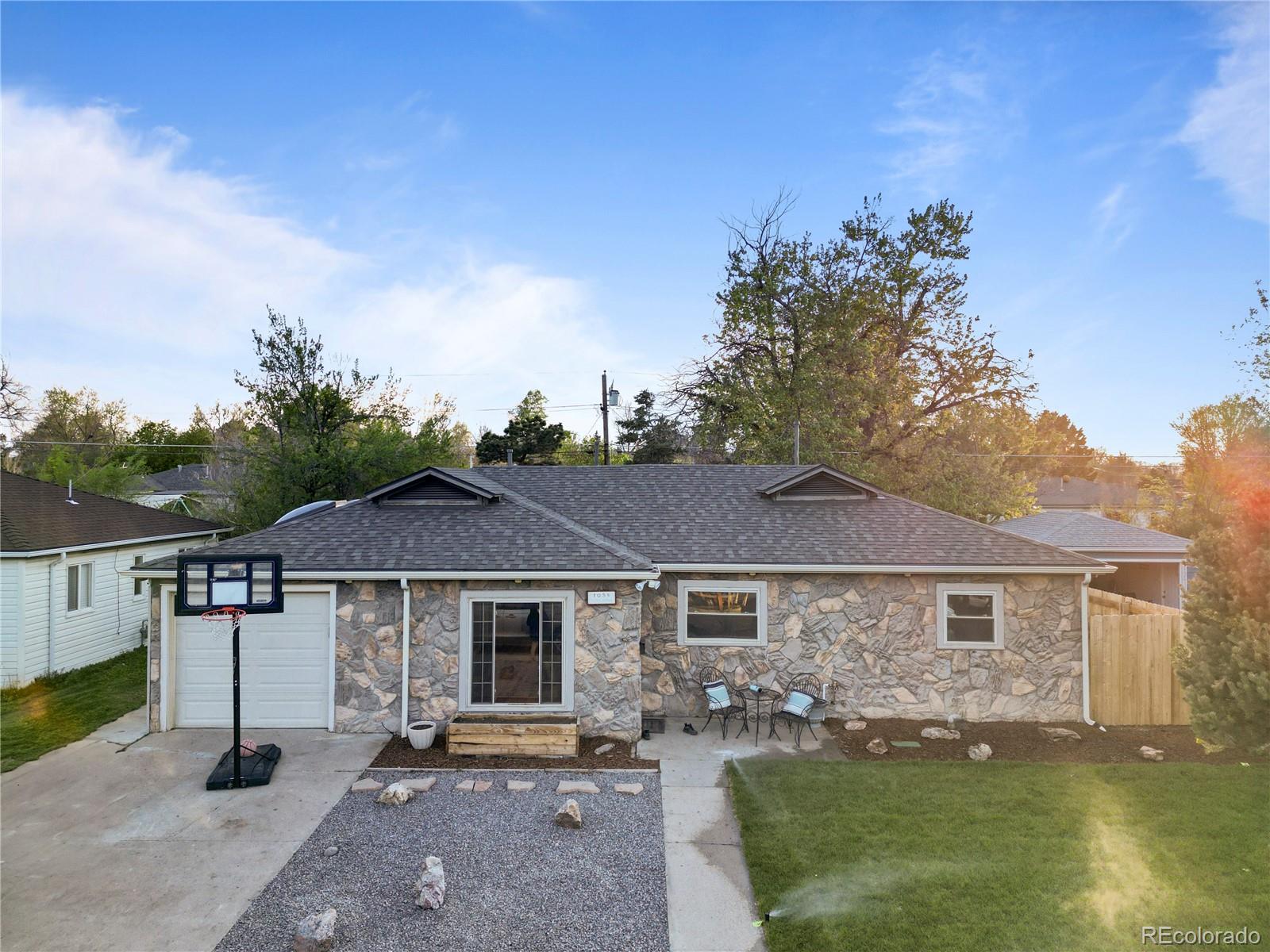 Report Image #1 for 1085  Victor Street,Aurora, Colorado