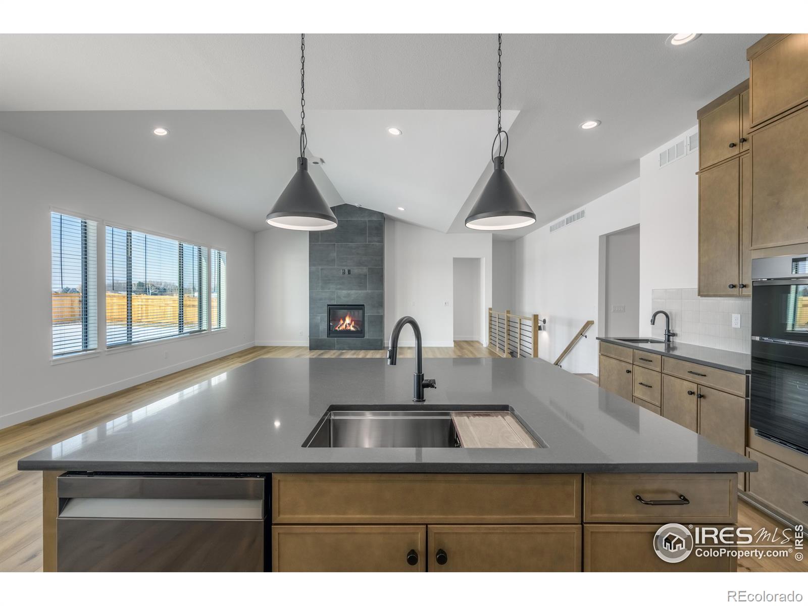 Report Image #1 for 124  Boxwood Drive,Windsor, Colorado