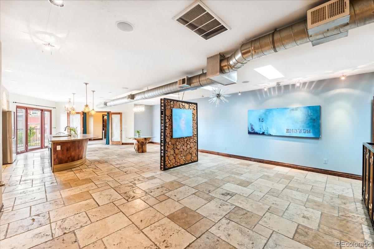 Report Image #1 for 2150  Curtis Street,Denver, Colorado