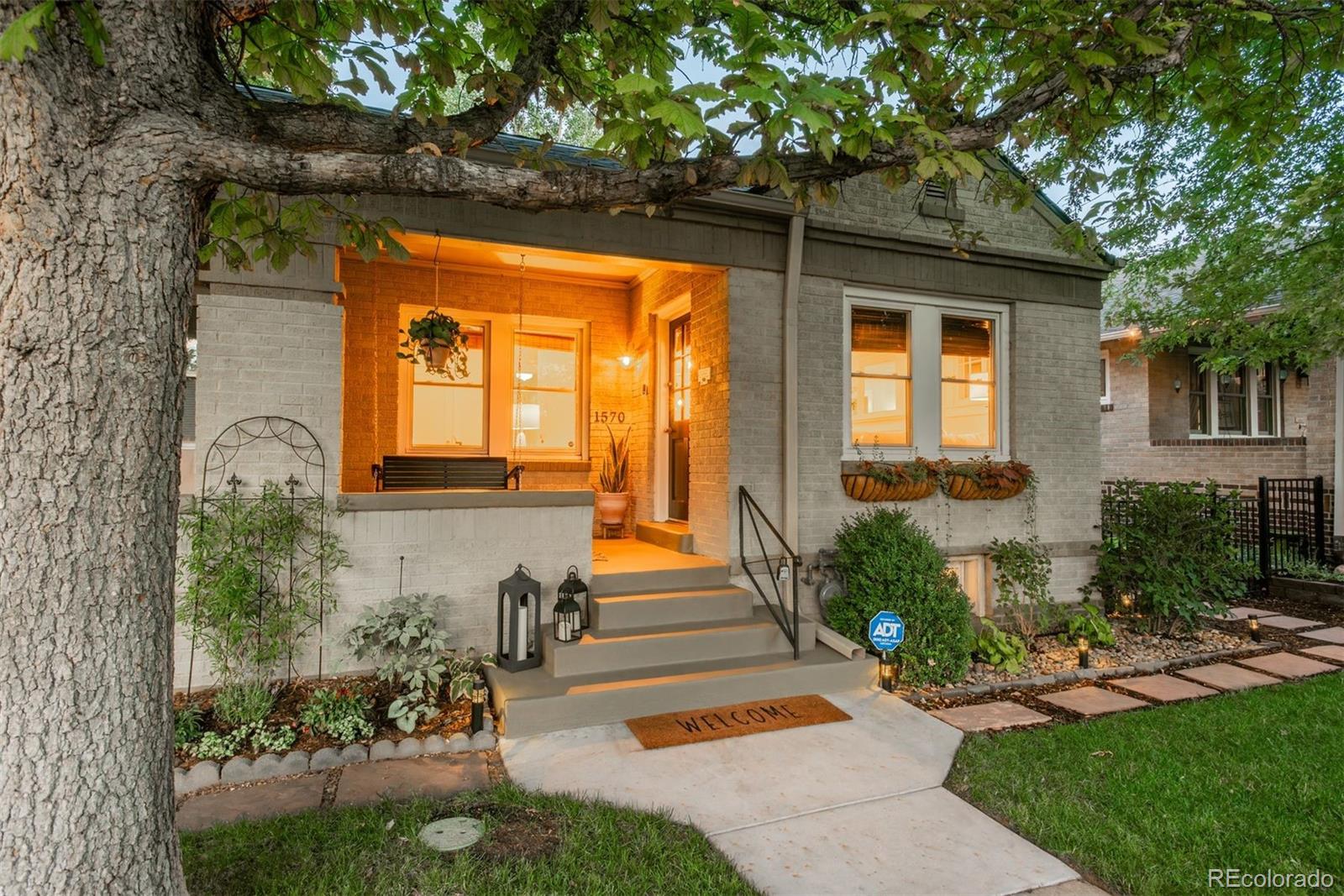 MLS Image # for 1570  elm street,denver, Colorado