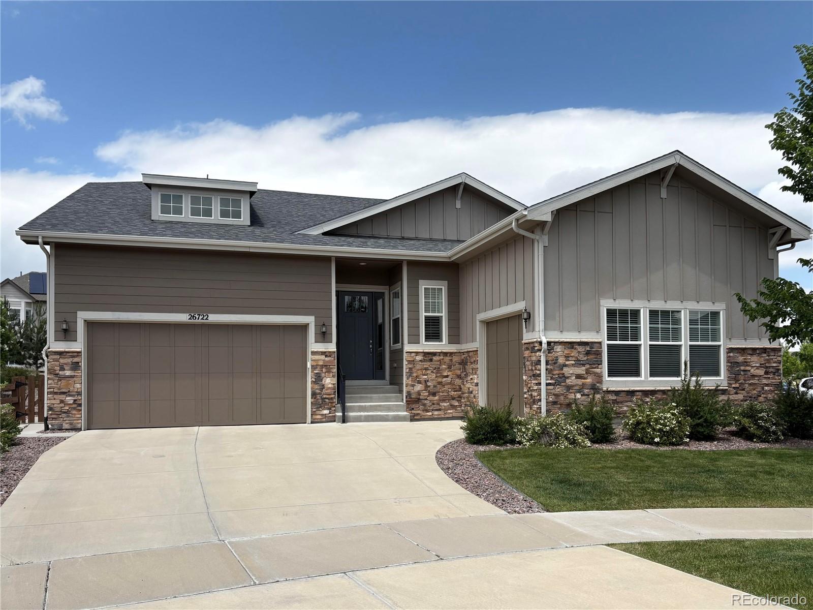 MLS Image # for 26722 e peakview place,aurora, Colorado