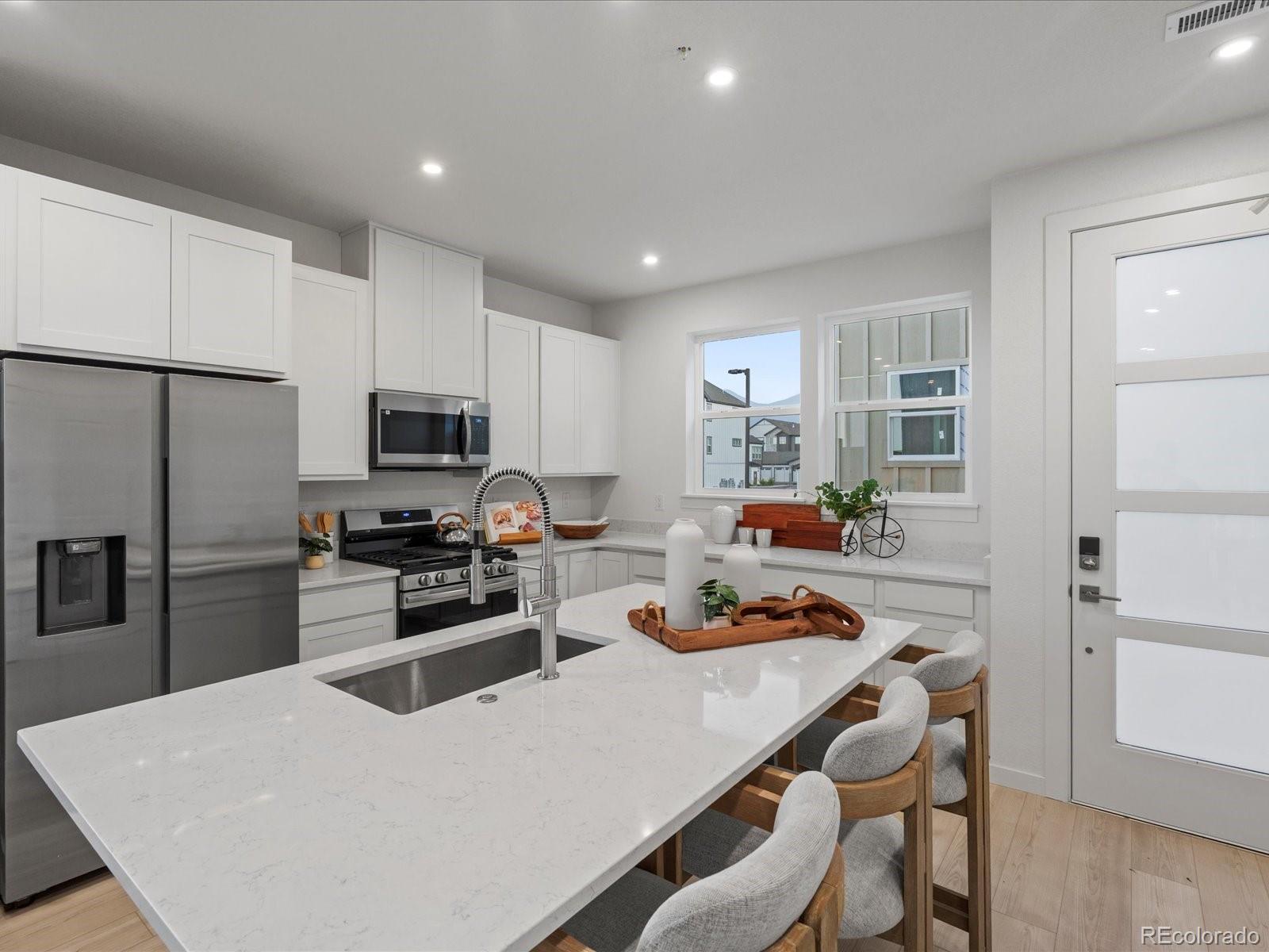 Report Image #1 for 3348  Sobo View,Colorado Springs, Colorado