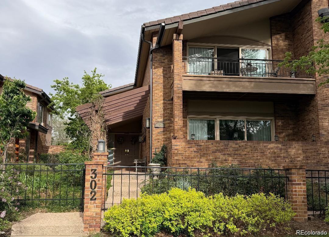 MLS Image # for 302  cook street,denver, Colorado