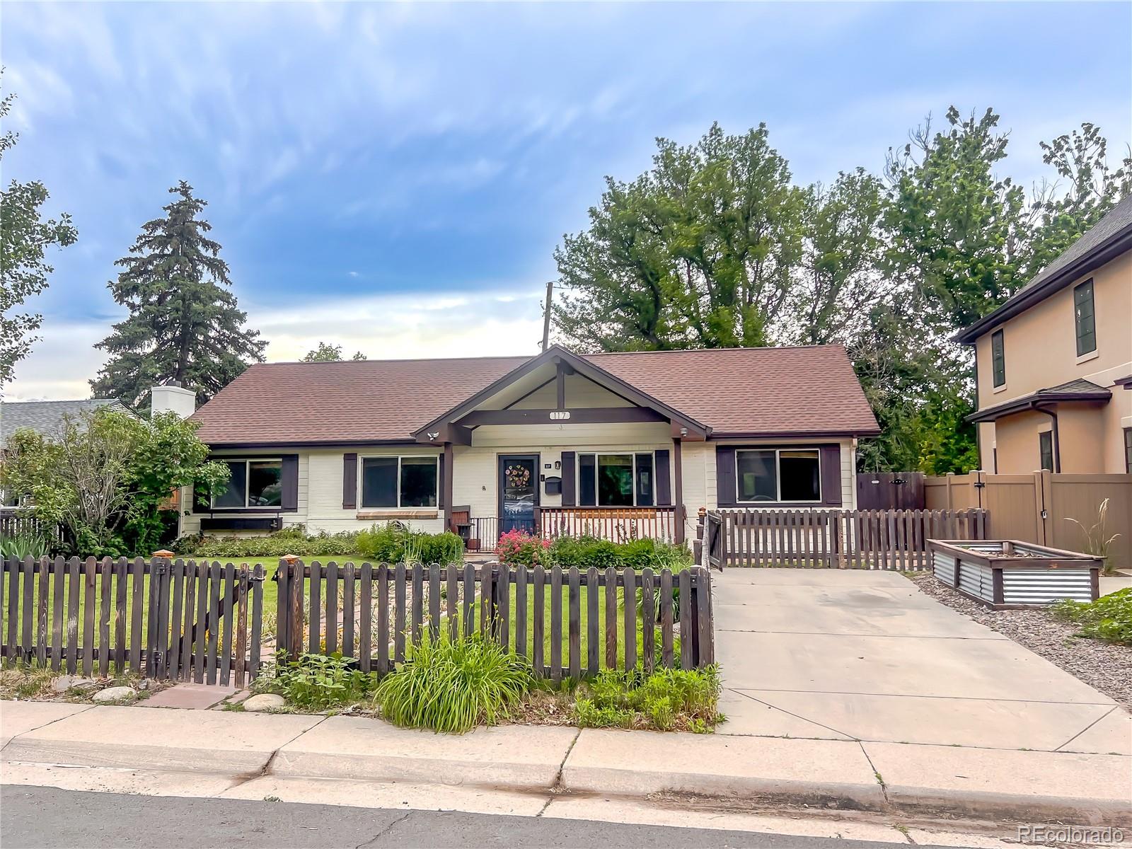 MLS Image # for 117  magnolia street,denver, Colorado