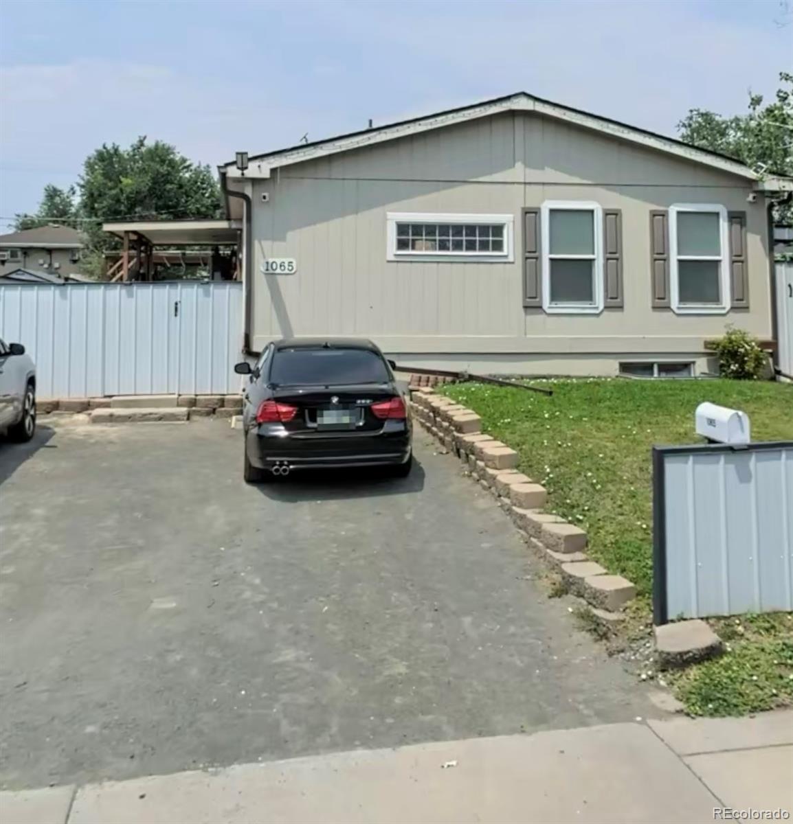 MLS Image # for 1065 s raleigh street,denver, Colorado